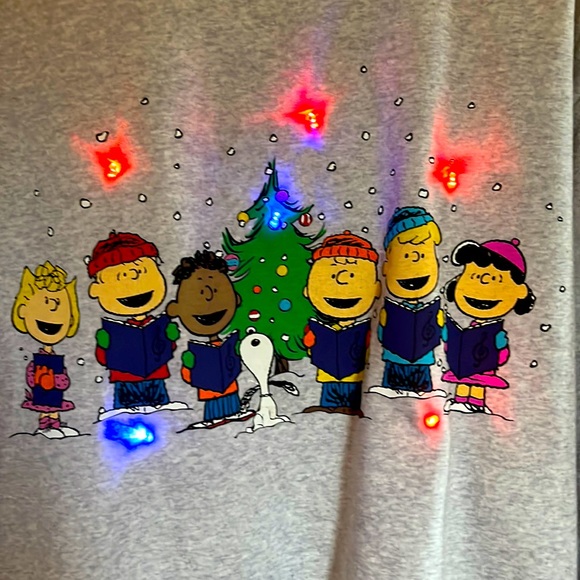 Peanuts Tops Peanuts Christmas Light Up Sweatshirt Xxl Poshmark